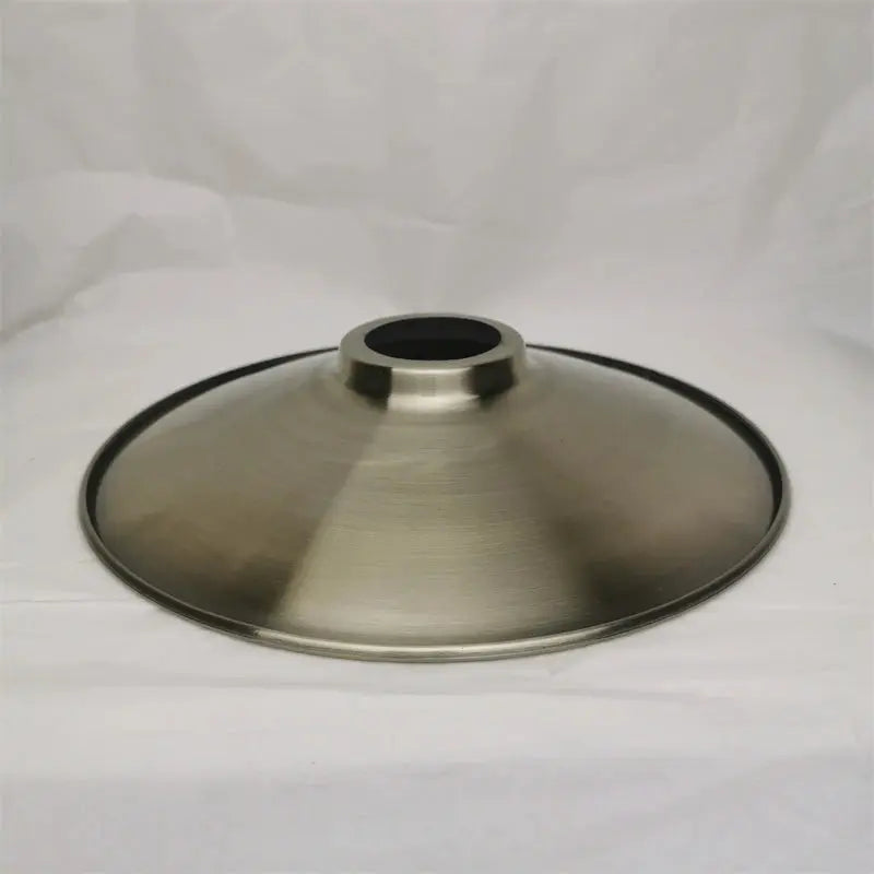 Lampe de chevet - Abat-jour de Lampe en Métal Industriel (Laiton Antique, Diverses Finitions, Trou de 42mm) Lampadia