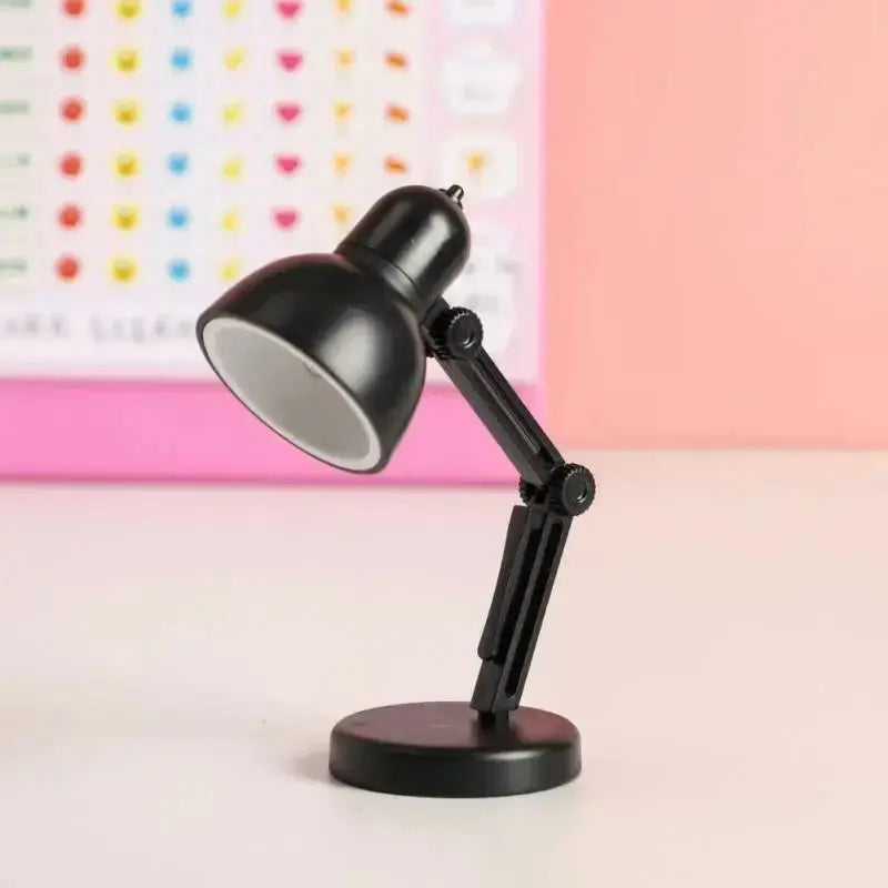 Mini Lampe de chevet LED Pliable - Aimantée, Portable, Pile Bouton, Veilleuse de Lecture, Multi-Couleurs Lampadia
