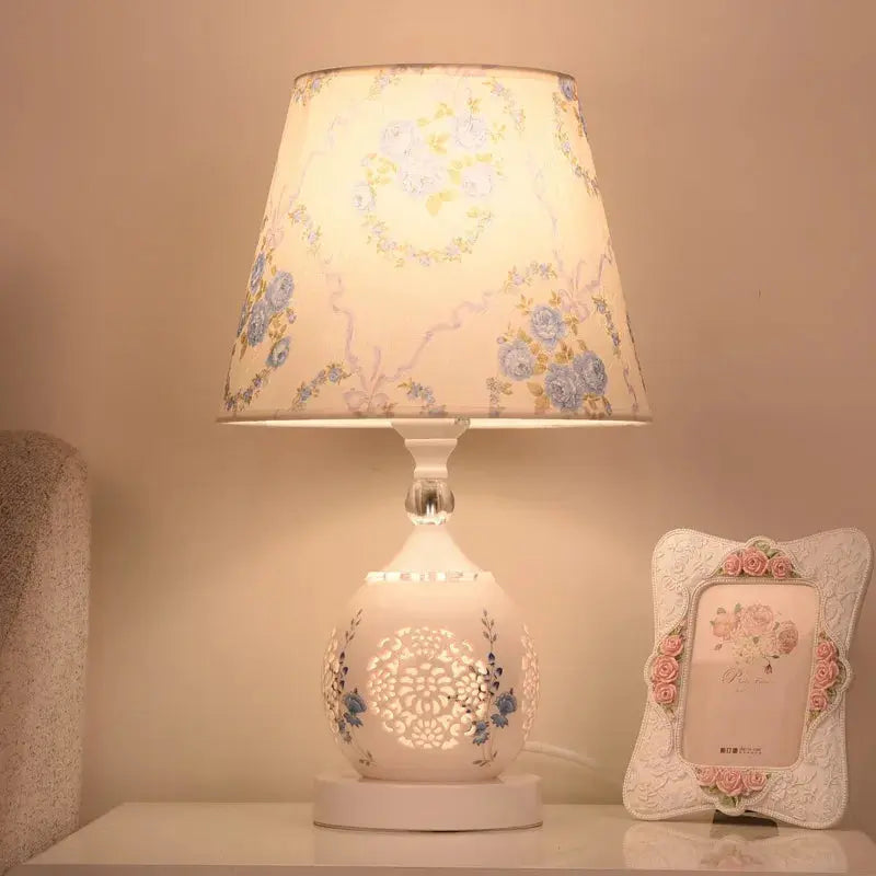 Lampe de chevet - Cristal Européen  - Design Élégant, Abat-jour en Tissu Lampadia