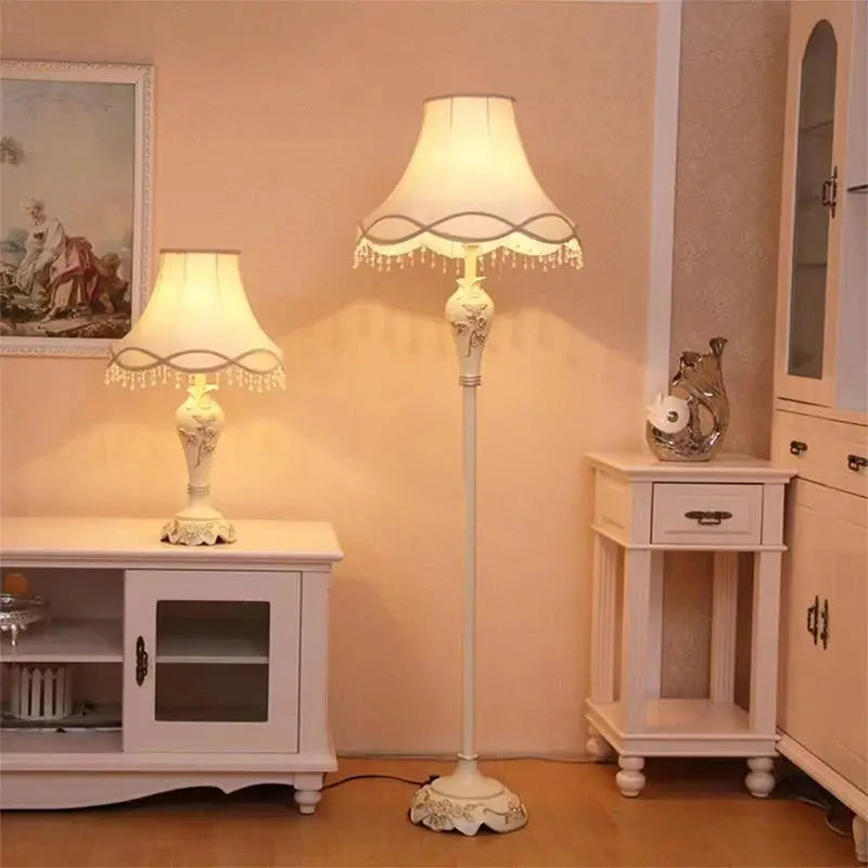 Lampe de chevet - Lampadaire - Style Contemporain, Abat-jour en Tissu Lampadia