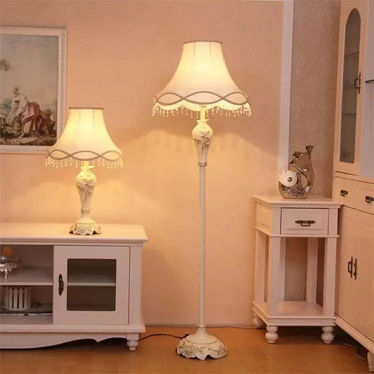 Lampe de chevet - Lampadaire - Style Contemporain, Abat-jour en Tissu Lampadia