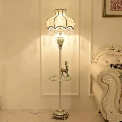 Lampe de chevet - Lampadaire - Style Contemporain, Abat-jour en Tissu, Étagère Intégrée Lampadia