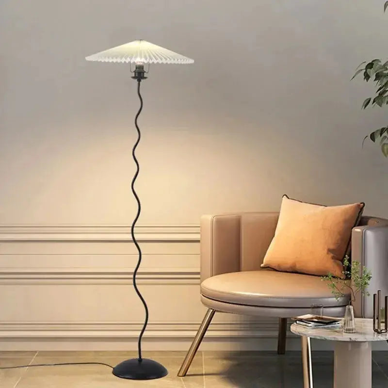Lampe de chevet - Lampadaire rétro plissé en forme de parapluie - Style moderne Lampadia