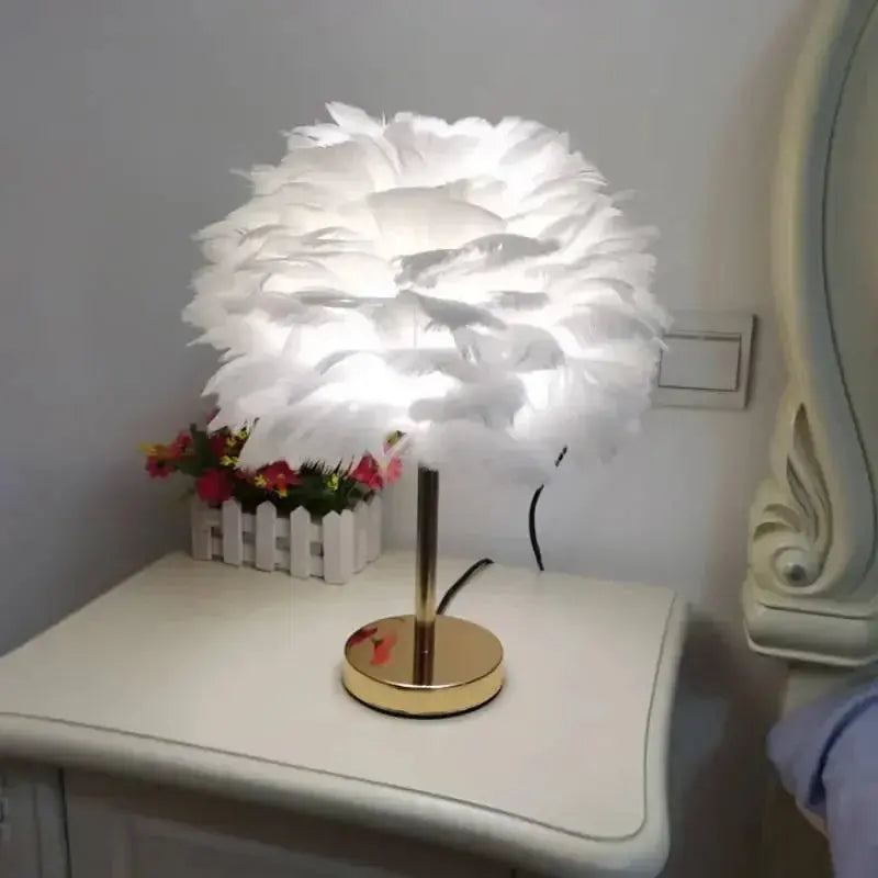 Lampe de chevet - Plumes LED - Design Romantique, Lumière Douce, Décoration Intérieure, Veilleuse, 1W Lampadia
