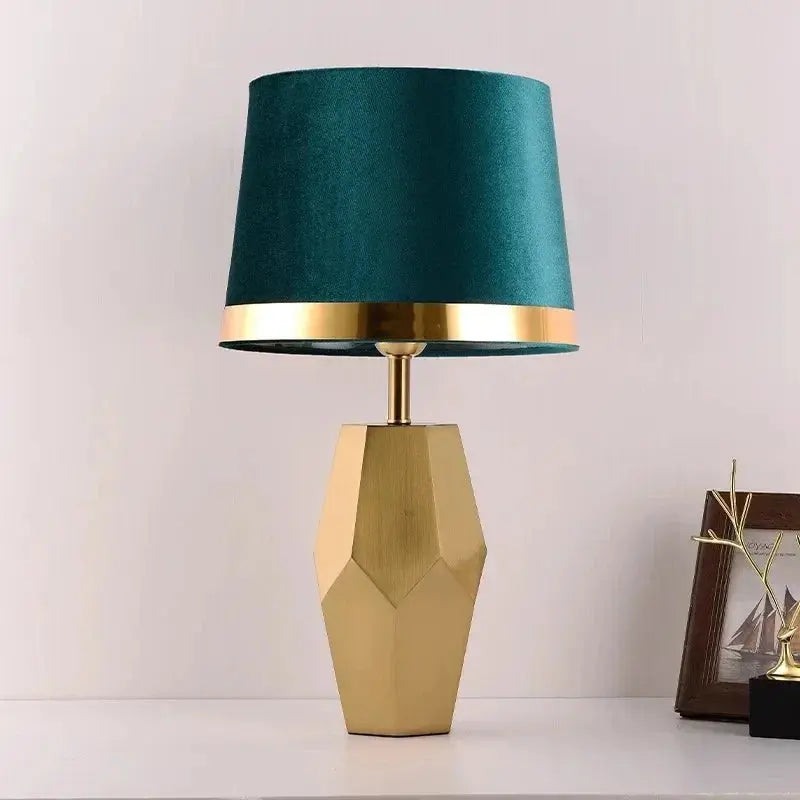 Lampe de chevet - Rétro Américaine Vecli - Abat-jour en Tissu Bleu, Base en Alliage Doré, E27, 90-260V Lampadia