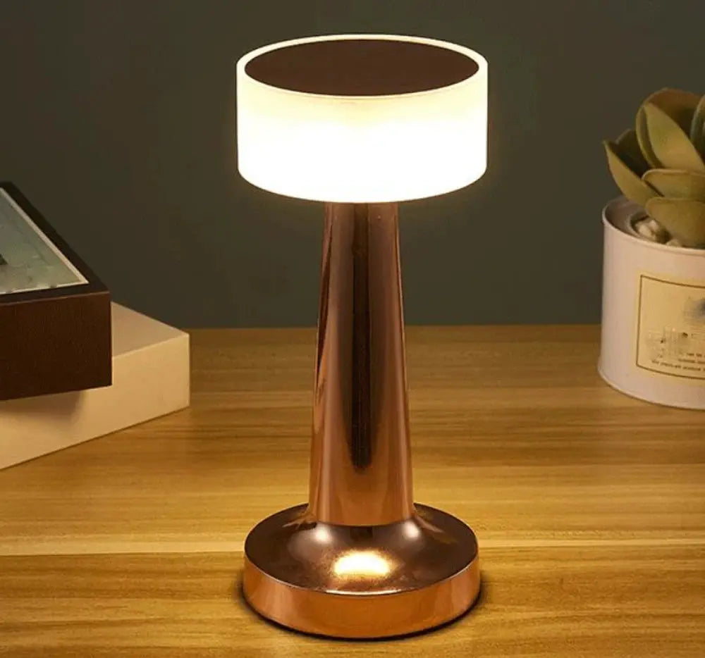 Lampe de chevet Sans Fil Dorée avec Capteur Tactile - Rechargeable, Variable, LED, Alliage et Aluminium, 3 Niveaux de Variation, Alimentation USB Lampadia