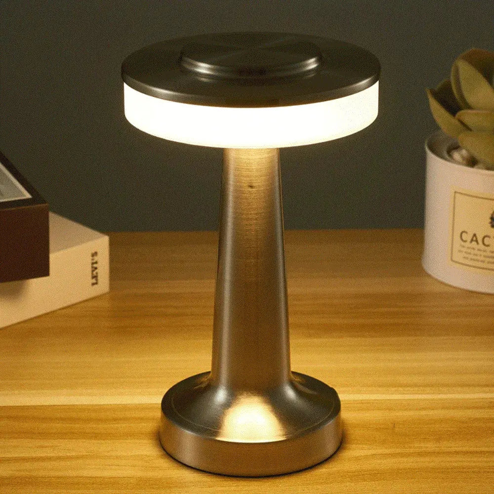 Lampe de chevet Sans Fil Dorée avec Capteur Tactile - Rechargeable, Variable, LED, Alliage et Aluminium, 3 Niveaux de Variation, Alimentation USB Lampadia