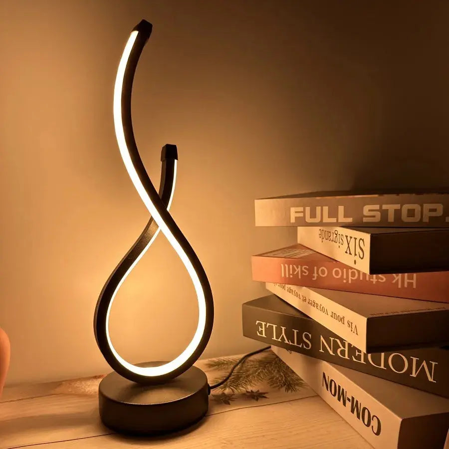 Lampe de chevet Torsadée - Intensité Variable, Aluminium, 5V, Art Déco, Décoration Intérieure Lampadia